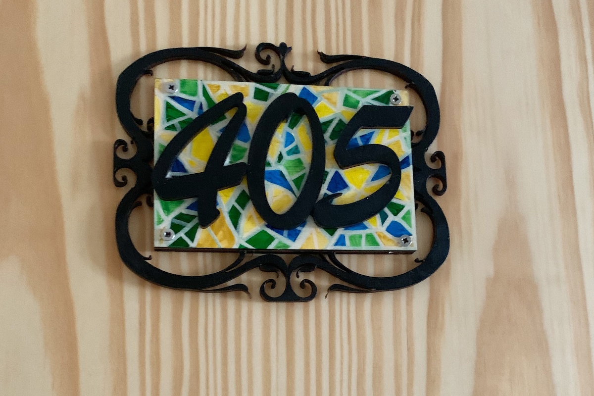 Milana Girona 405