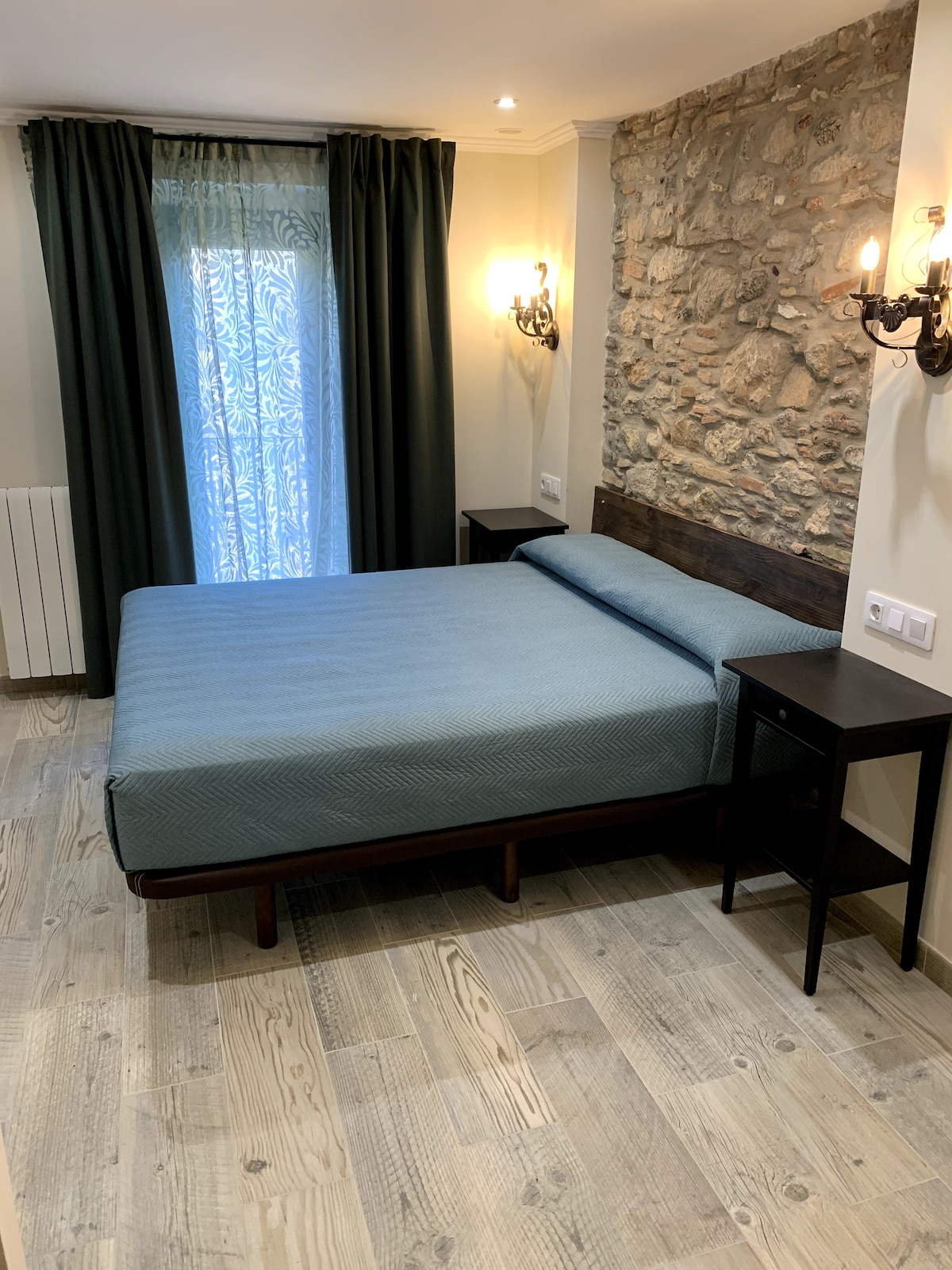 Milana Girona 301